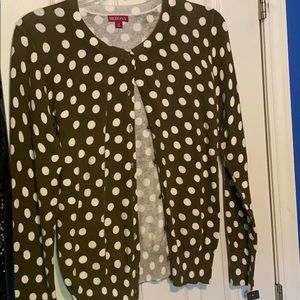 Green and white polka dot sweater